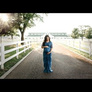 Lace maternity dress